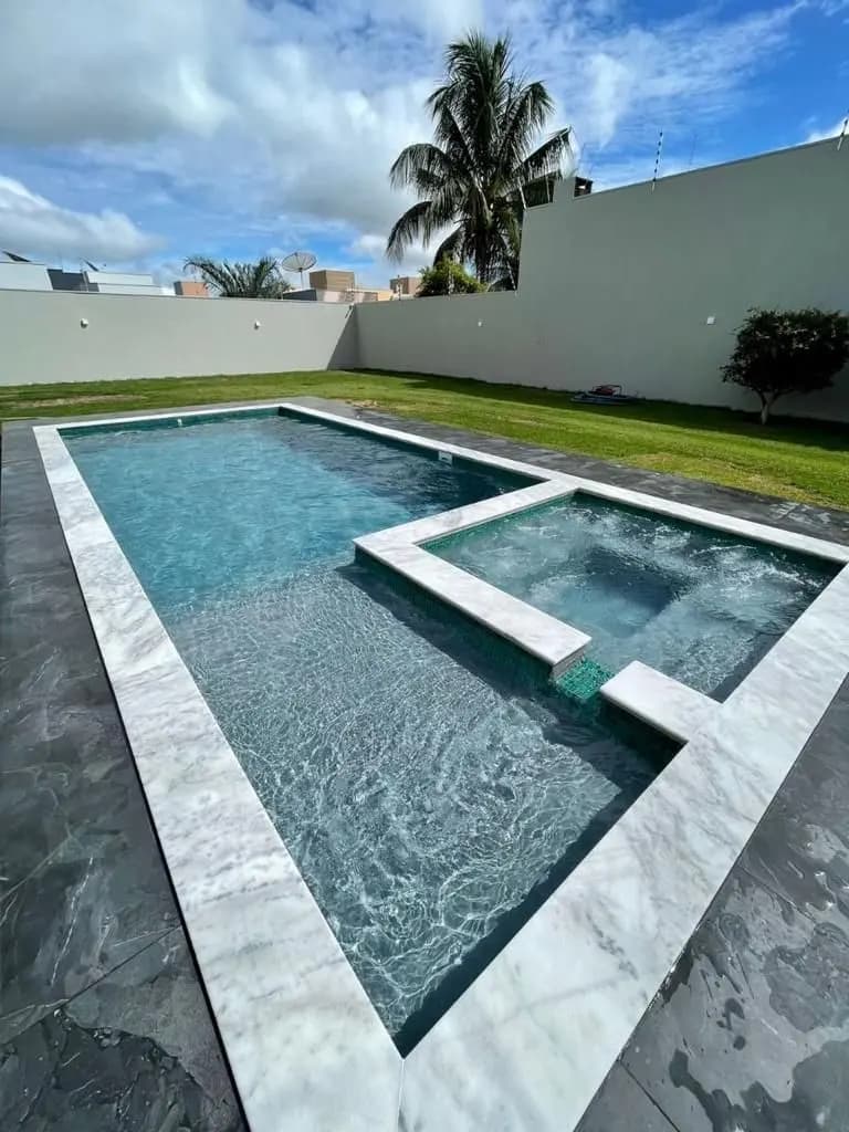 Piscina X-Pools serie SPA instalada